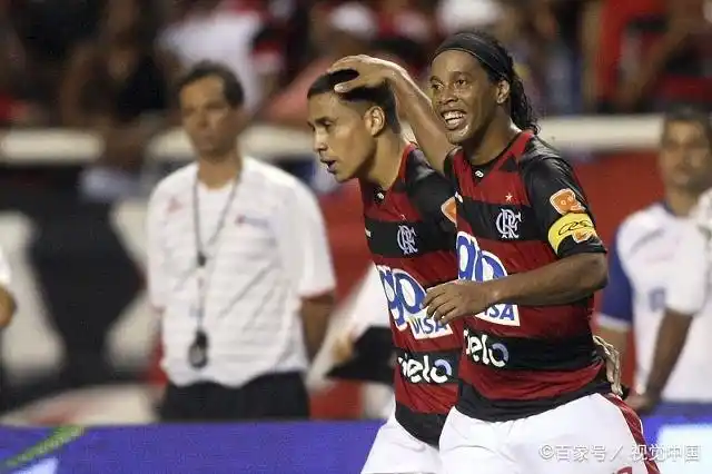 吸引着世界 吸引着世界