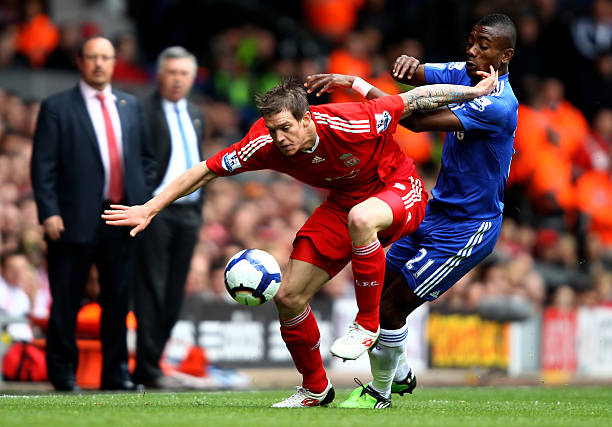 舞台上大放 舞台上大放