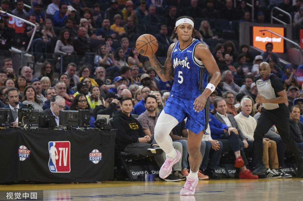 与此同时 与此同时